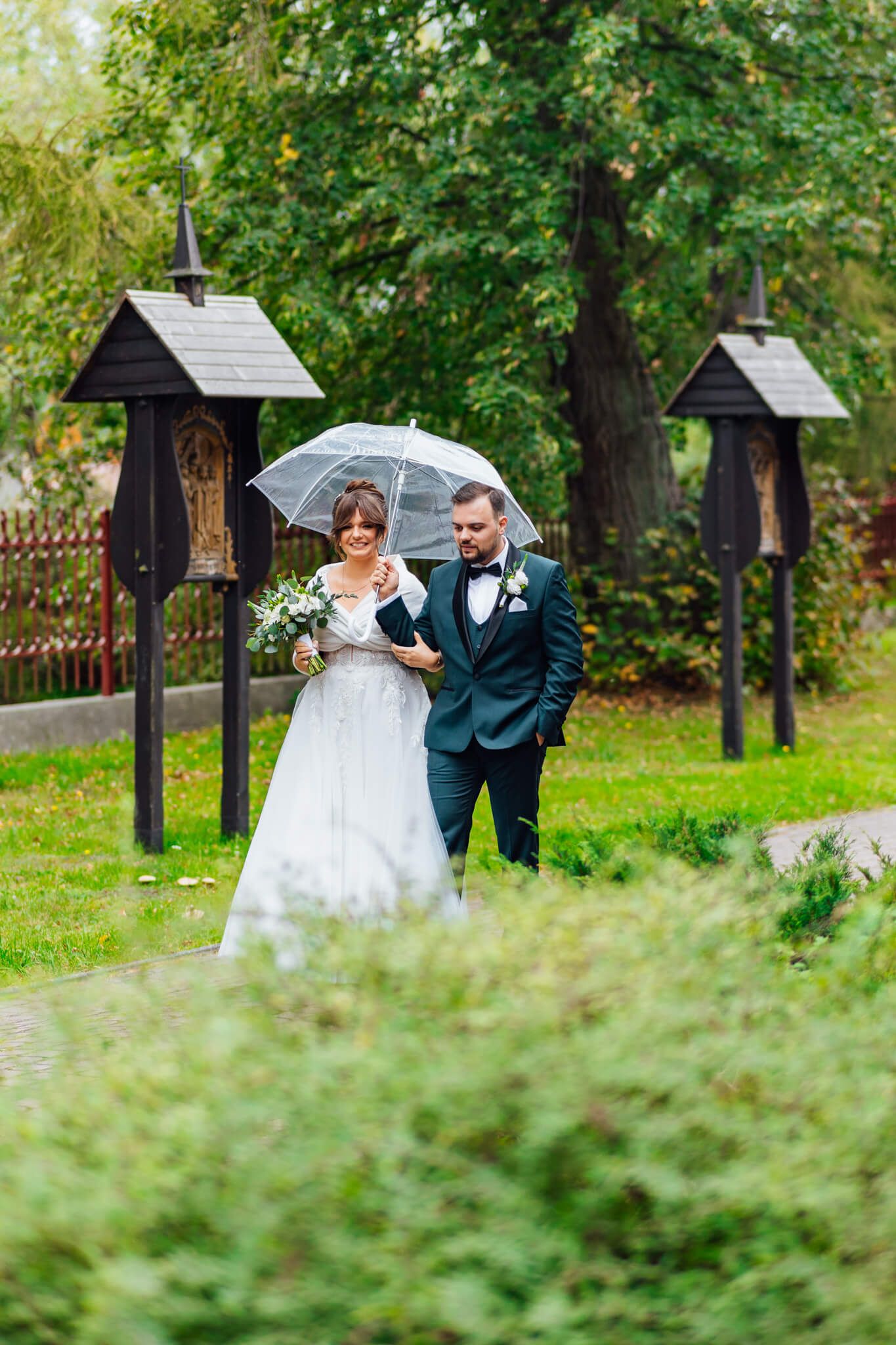 Anna & Krzysztof  -  jesienny ślub w Kampinosie - fotografia #17