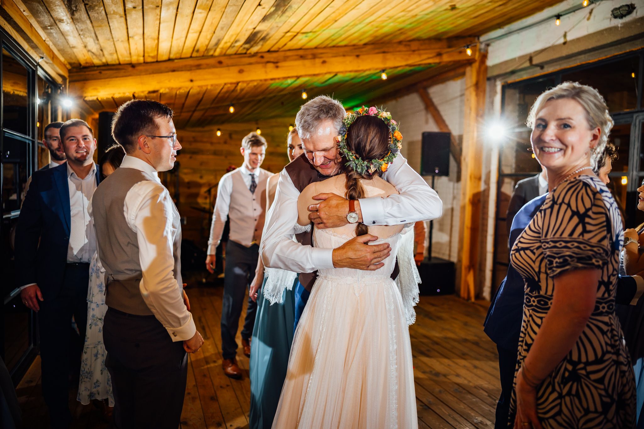 Paulina & Mateusz - wesele w siedlisku Stodoła Kultury - fotografia #90