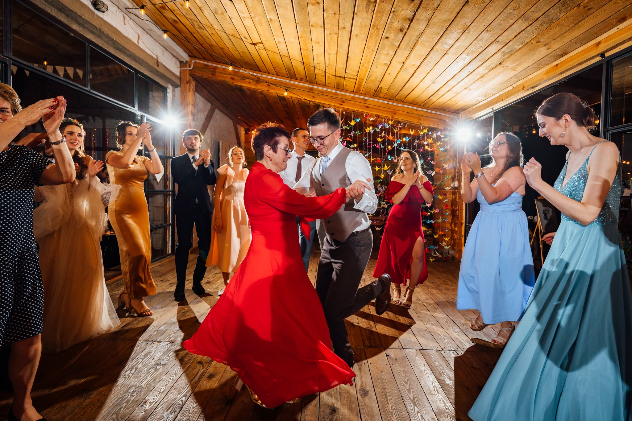 Paulina & Mateusz - wesele w siedlisku Stodoła Kultury - fotografia #101