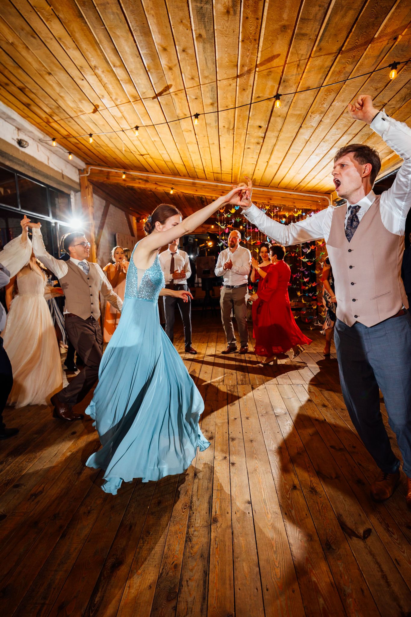 Paulina & Mateusz - wesele w siedlisku Stodoła Kultury - fotografia #100