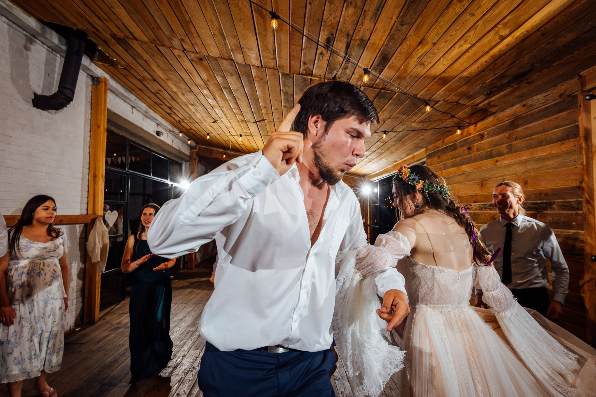 Paulina & Mateusz - wesele w siedlisku Stodoła Kultury - fotografia #124