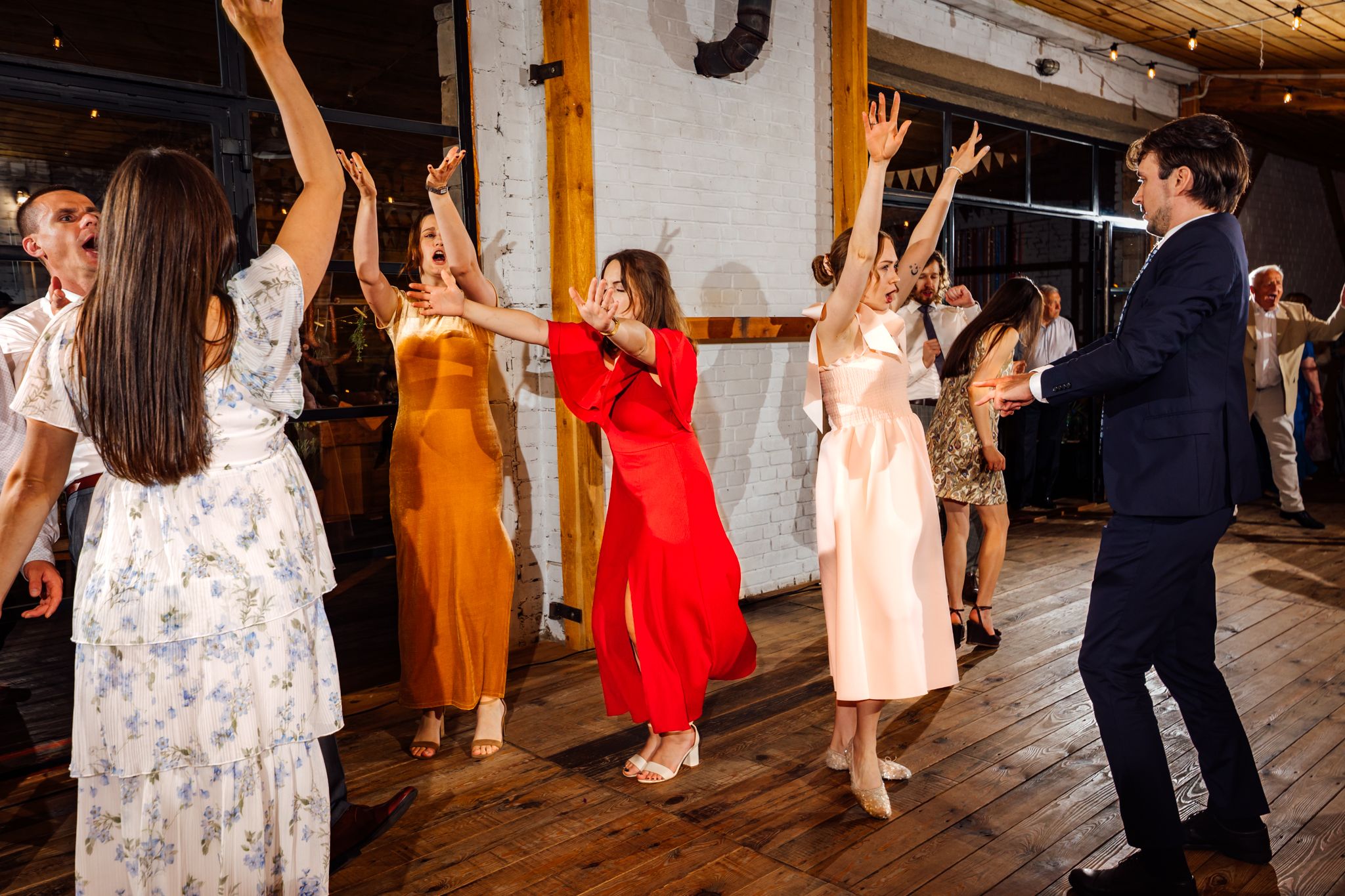 Paulina & Mateusz - wesele w siedlisku Stodoła Kultury - fotografia #130