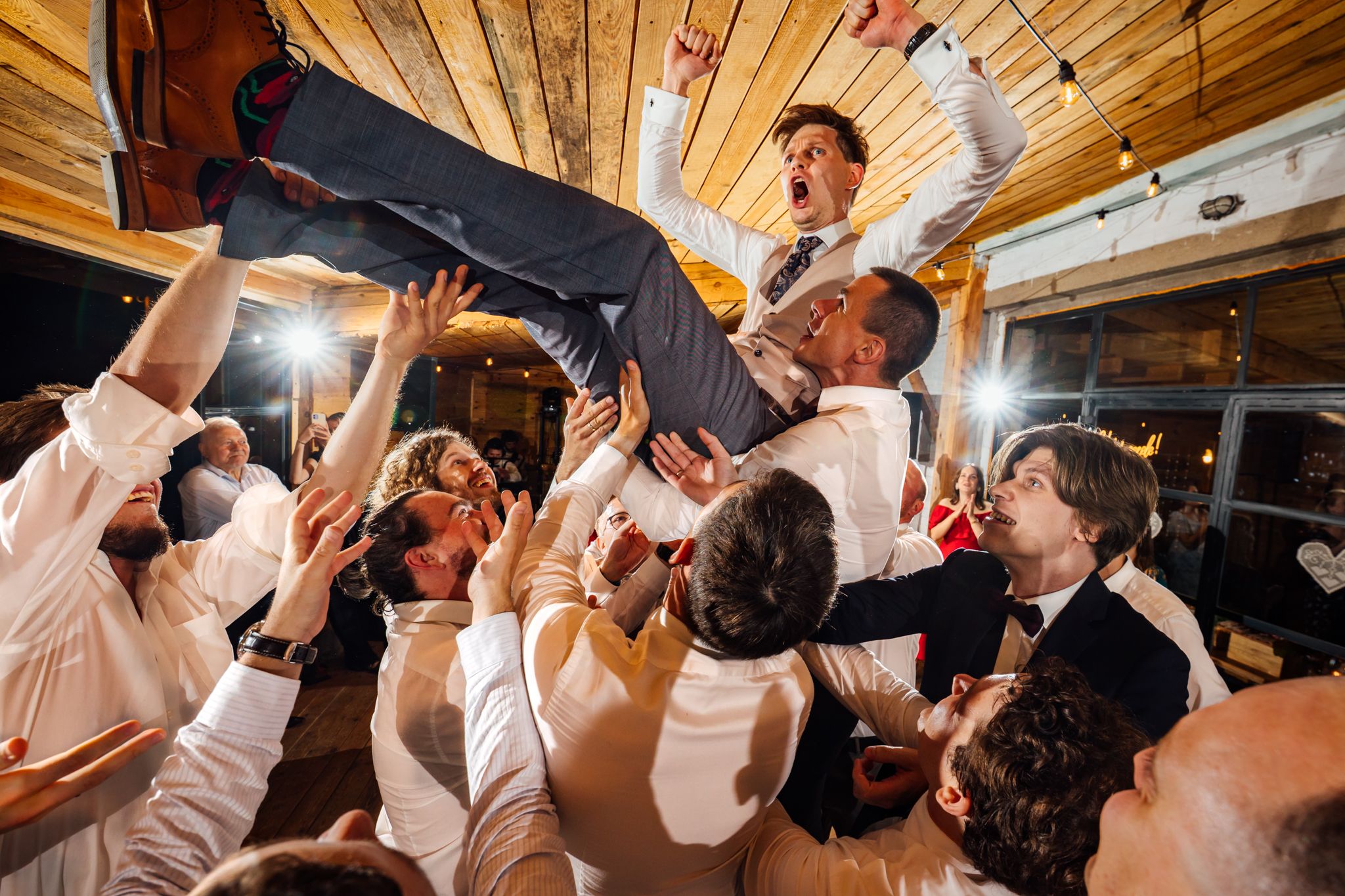 Paulina & Mateusz - wesele w siedlisku Stodoła Kultury - fotografia #147