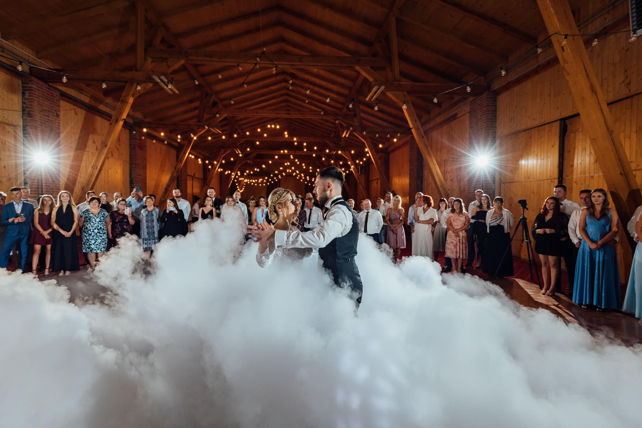 Patrycja & Tomek - wesele w stodole - fotografia #43