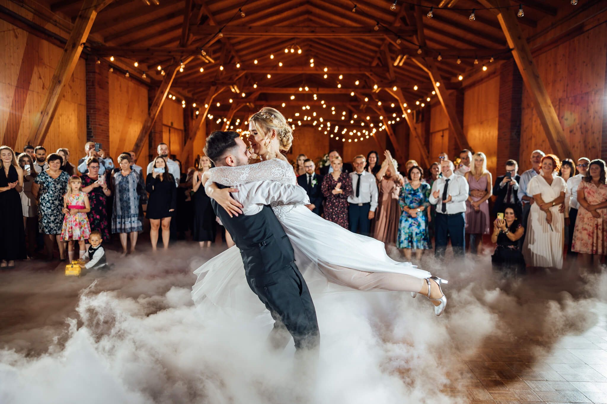 Patrycja & Tomek - wesele w stodole - fotografia #48